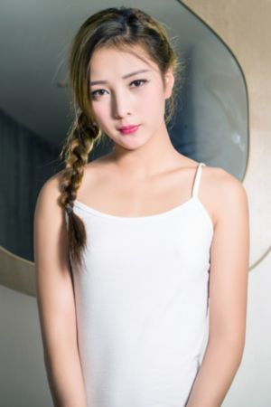 漂亮女保姆_剧情片迅雷电影在线