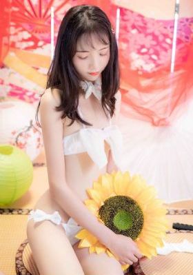 夫妻两人看b站伤感电视剧